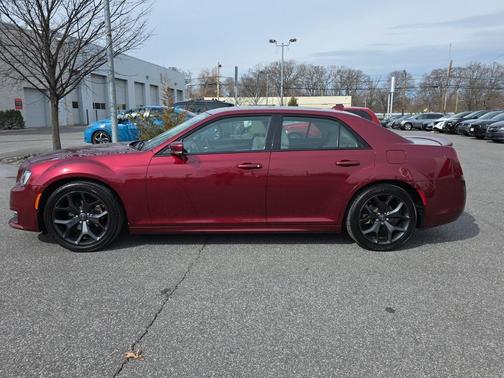 2022 Chrysler 300 Touring