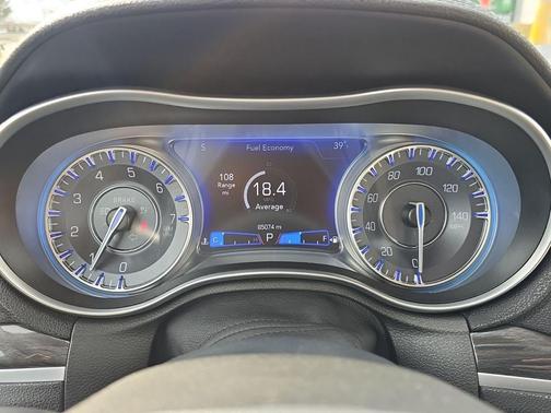 2022 Chrysler 300 Touring