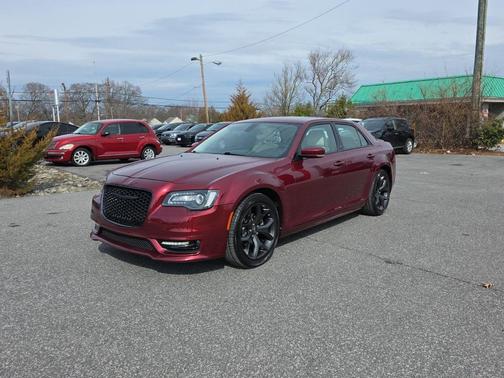 2022 Chrysler 300 Touring