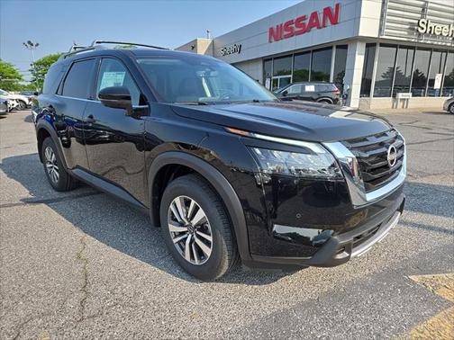 2025 Nissan Pathfinder SL 4WD