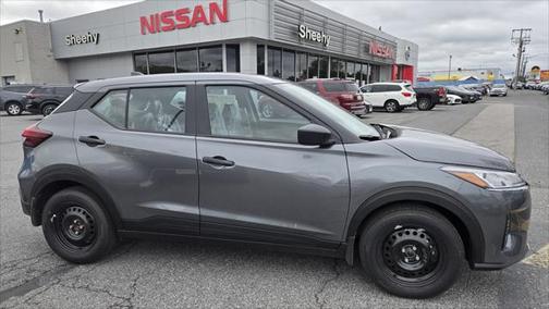 2025 Nissan Kicks S