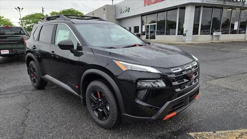 2025 Nissan Rogue Rock Creek