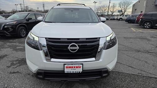 2025 Nissan Pathfinder SV 4WD