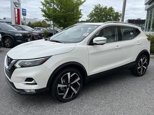 2022 Nissan Rogue Sport SL