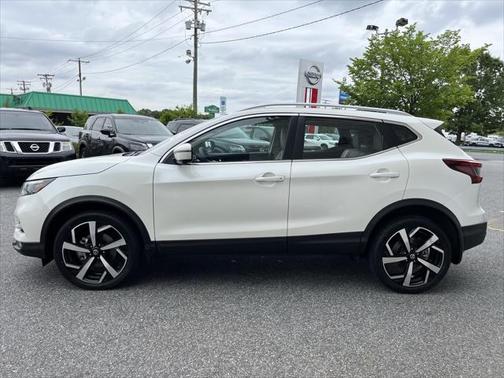 2022 Nissan Rogue Sport SL