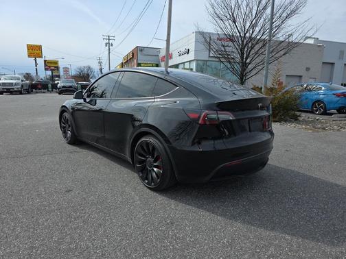 2023 Tesla Model Y Performance Dual Motor All-Wheel Drive