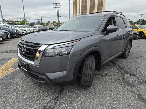 2025 Nissan Pathfinder SV 4WD