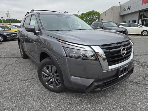 2025 Nissan Pathfinder SV 4WD