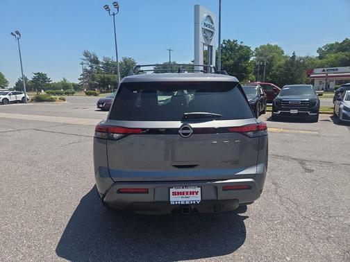 Gun Metallic 2026 Nissan Pathfinder Platinum