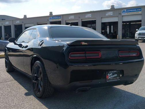 2020 Dodge Challenger SXT