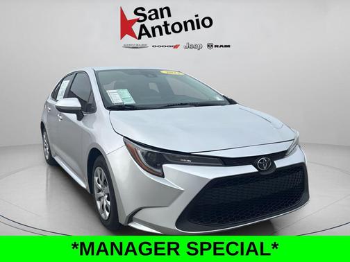Classic Silver Metallic 2022 Toyota Corolla LE