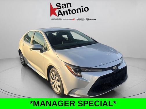 Classic Silver Metallic 2022 Toyota Corolla LE