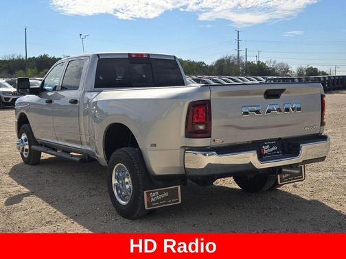 2026 RAM 3500 Tradesman Crew Cab 4x4 8' Box