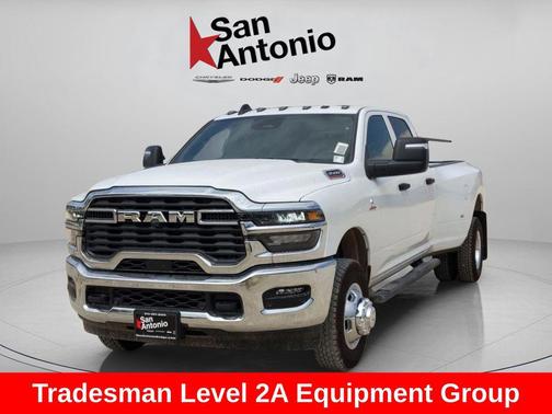 2026 RAM 3500 Tradesman Crew Cab 4x4 8' Box