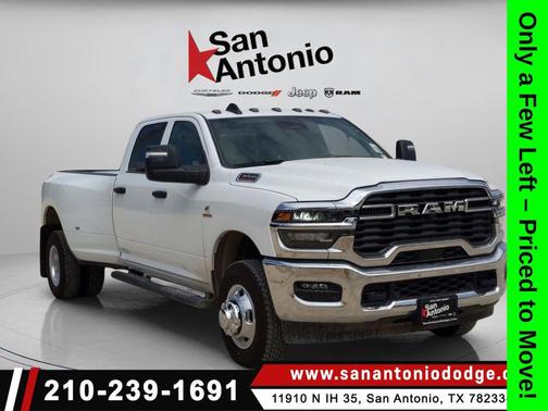 2026 RAM 3500 Tradesman Crew Cab 4x4 8' Box