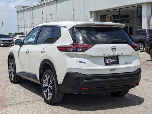 2021 Nissan Rogue SV