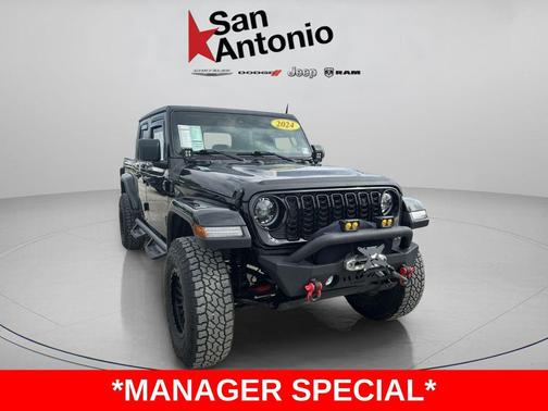 Black Clearcoat 2024 Jeep Gladiator Willys