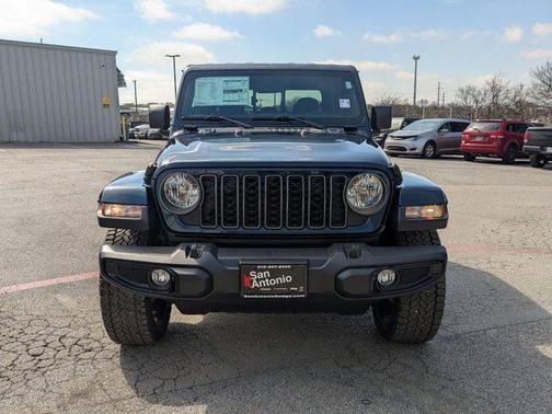 2025 Jeep Gladiator Nighthawk