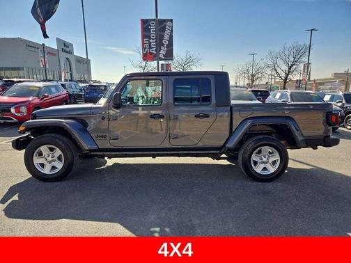 2022 Jeep Gladiator Sport S