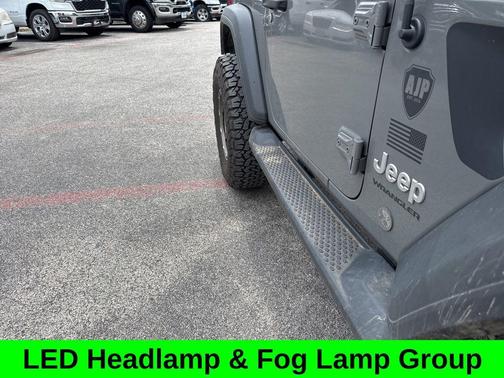 Sting-Gray Clearcoat 2020 Jeep Wrangler Freedom 4x4