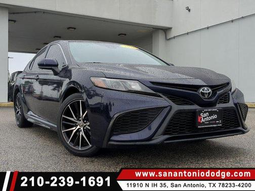 2021 Toyota Camry SE