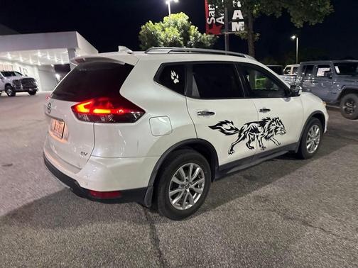 Pearl White 2020 Nissan Rogue SV