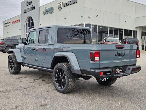 2025 Jeep Gladiator Nighthawk