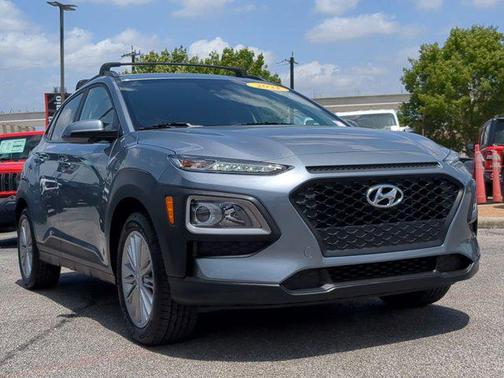 2021 Hyundai KONA SEL