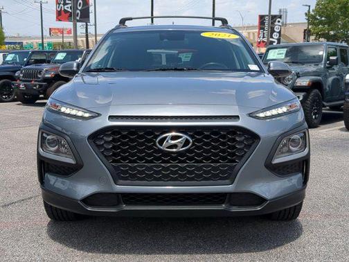 2021 Hyundai KONA SEL