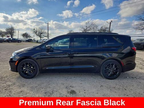 2026 Chrysler Pacifica L