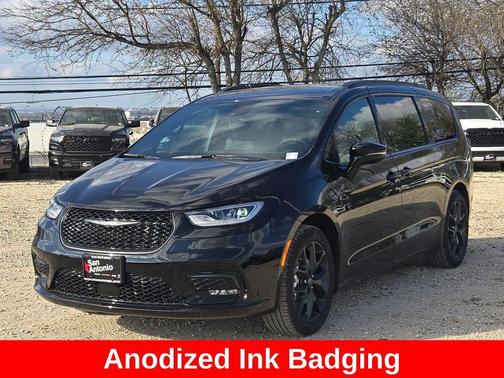 2026 Chrysler Pacifica L