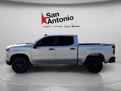 2022 Chevrolet Silverado 1500 Custom Trail Boss