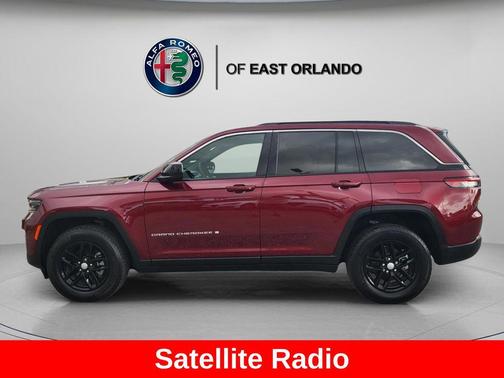 2025 Jeep Grand Cherokee Laredo