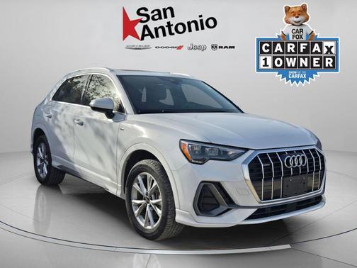 2022 Audi Q3 45 S line Premium