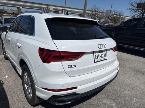 Ibis White 2022 Audi Q3 45 S line Premium