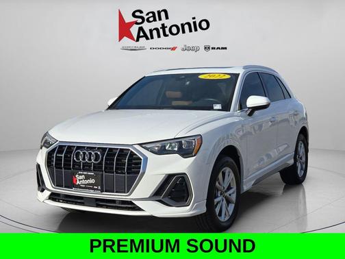 2022 Audi Q3 45 S line Premium