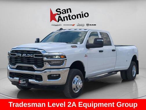2026 RAM 3500 Tradesman Crew Cab 4x4 8' Box