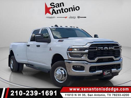 2026 RAM 3500 Tradesman Crew Cab 4x4 8' Box