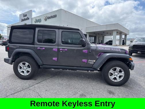 Granite Crystal Metallic Clearcoat 2018 Jeep Wrangler Unlimited Sport