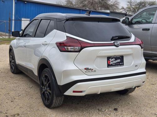 2024 Nissan Kicks SV