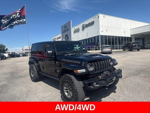 Black Clearcoat 2024 Jeep Wrangler Rubicon 392