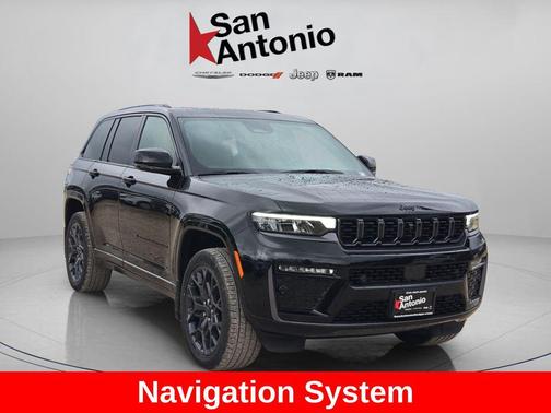 diamond black crystal pearlcoat 2026 Jeep Grand Cherokee Summit