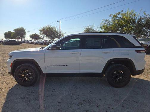 2025 Jeep Grand Cherokee Altitude