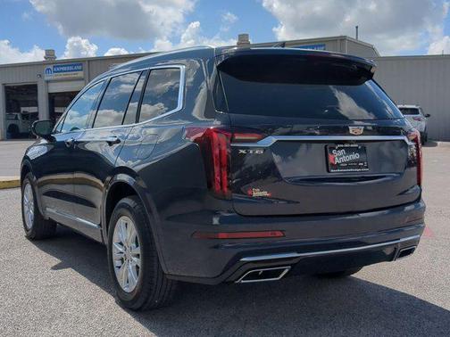 2025 Cadillac XT6 Luxury FWD
