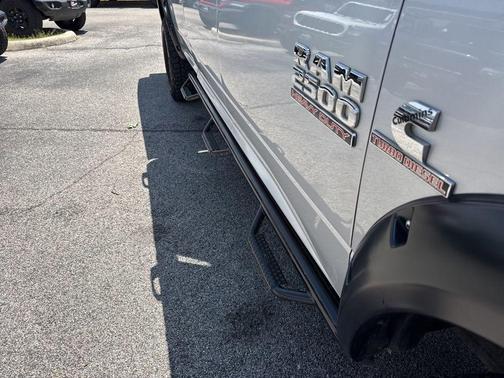 Bright Silver Metallic Clearcoat 2017 RAM 2500 Tradesman Crew Cab 4x4 8' Box