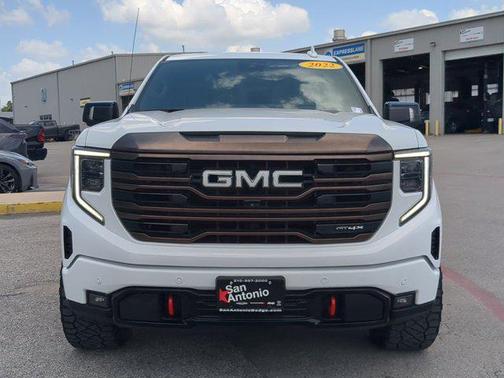 2022 GMC Sierra 1500 AT4X