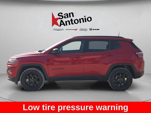 Red Hot Pearlcoat 2026 Jeep Compass Latitude