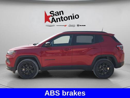 Red Hot Pearlcoat 2026 Jeep Compass Latitude