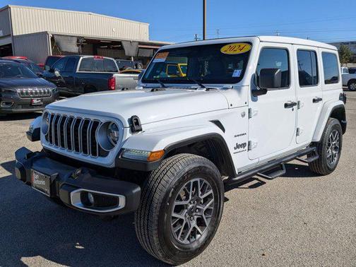 2024 Jeep Wrangler 4-Door Sahara 4x4