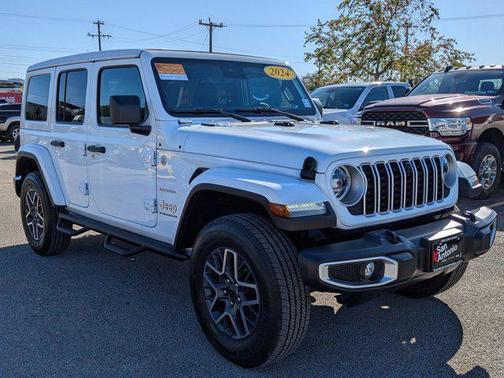 2024 Jeep Wrangler 4-Door Sahara 4x4